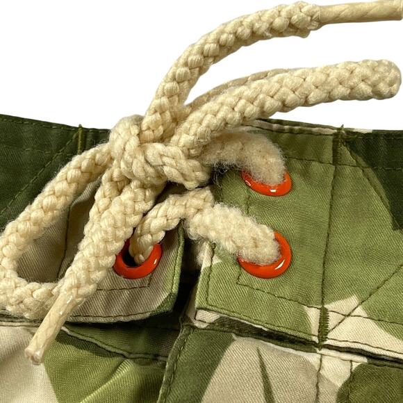 Disney Shopping Swim Trunks Mens Large Green Camo Mickey Mouse Cargo Mesh Lined - Picture 2 of 11